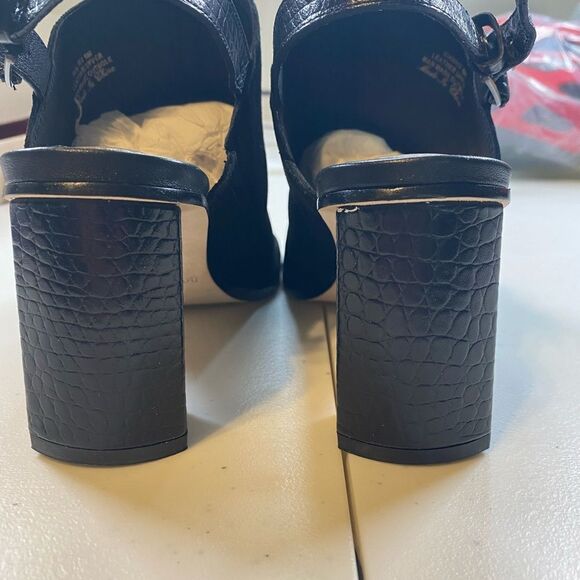 NIB Donald Pliner Women’s Black Suede Open Toe Sandal with 3” Block Heel- Size 6 - Picture 10 of 12